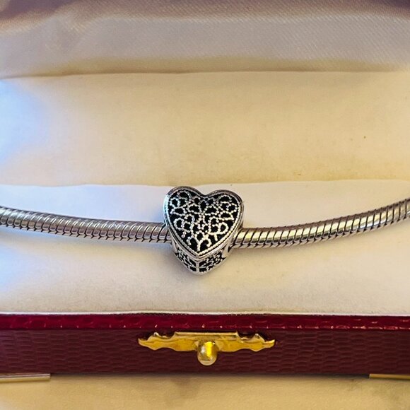 Rare Pandora RETIRED Filigree and Beaded .925 Sterling Silver Heart Charm - Picture 6 of 7
